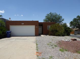 5449 Overlook Dr NE, Albuquerque, NM 87111