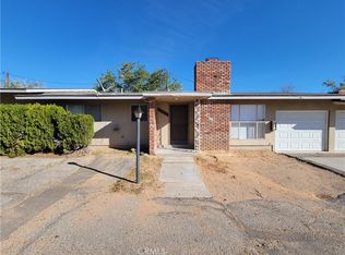 19142 Outer Hwy #18, Apple Valley, CA 92307