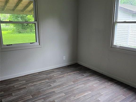 5th image of 1301 Saint Zita Ln