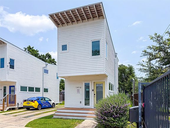 2nd image of 1416 Dumble St