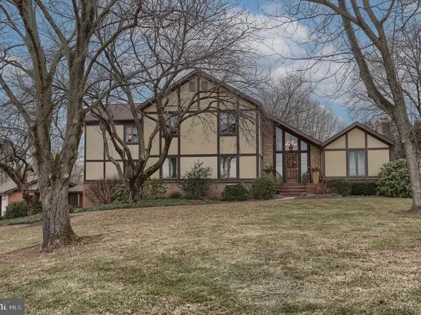 1 Banbury Rd, Hummelstown, PA 17036