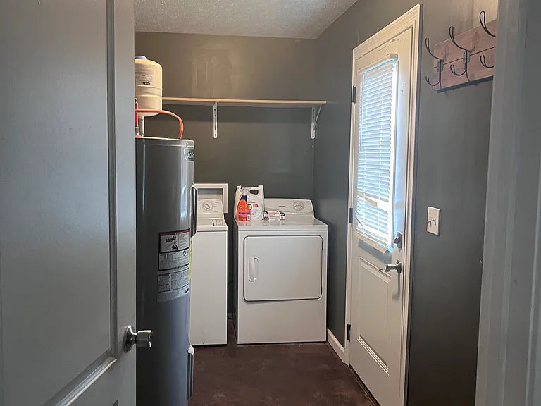 769 Hardy Rd — Photo 11