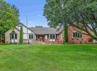 606 S Sharon Ct, Derby, KS 67037