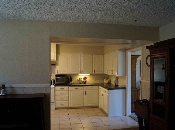 2nd image of 1301 Laurel Ave