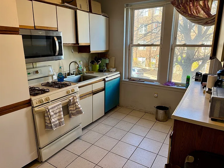 2039 Commonwealth Ave #6 — Photo 6