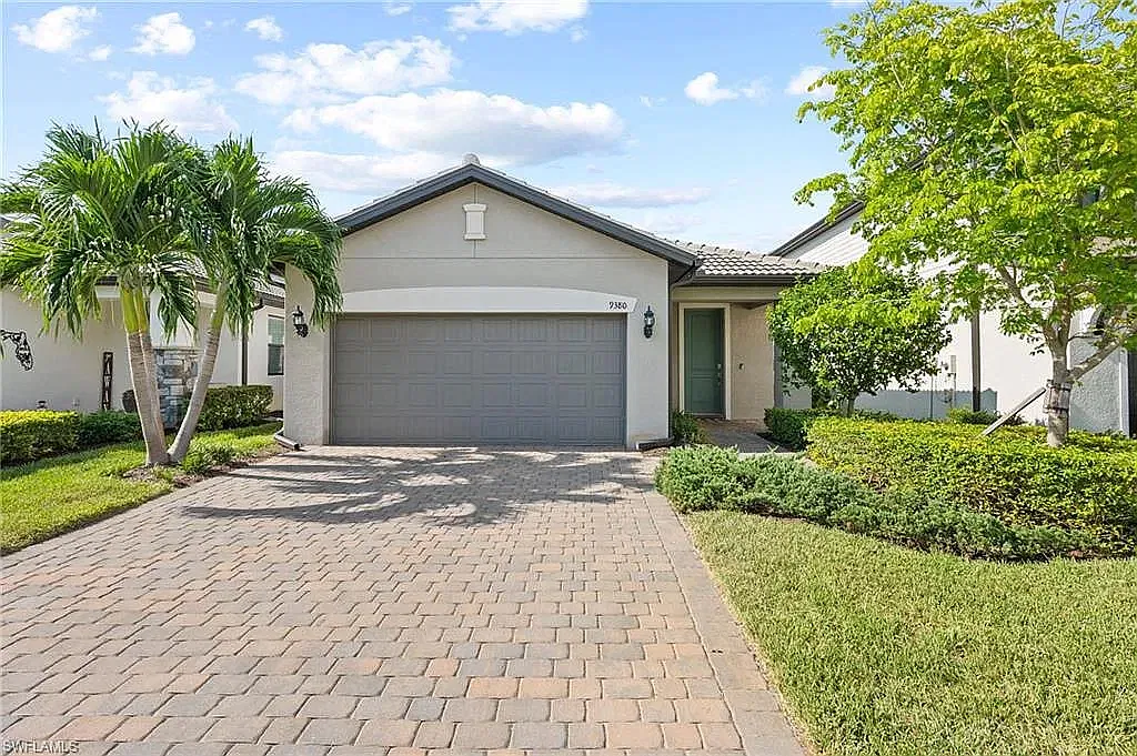 3 bed, 1566 sqft, $3,200 — Photo 2