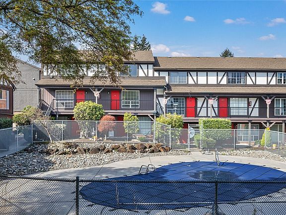 5th image of 3425 S 176th St #277