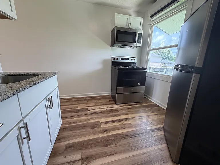 3632 Manslick Rd. — Photo 9