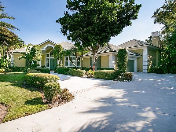 4th image of 105 River Oak Ln