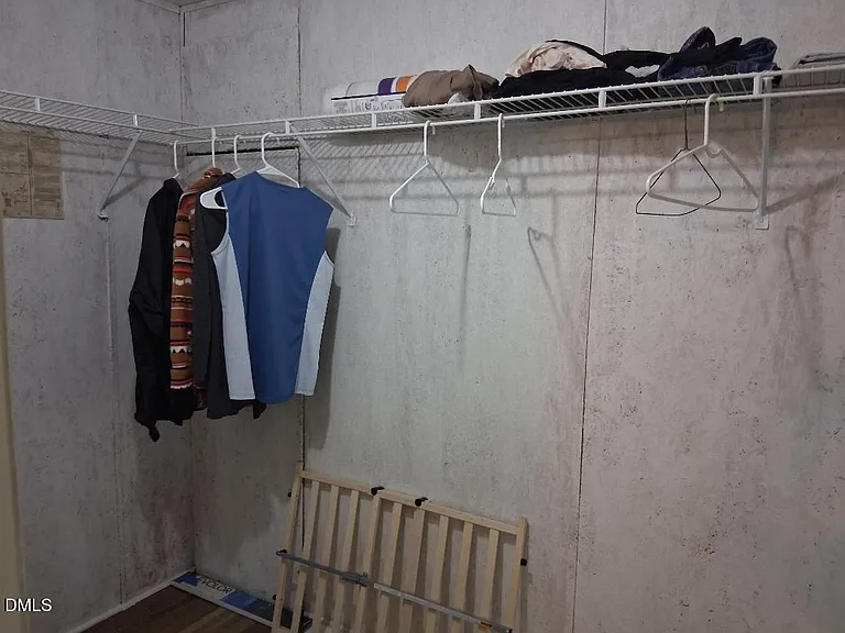 20 Rus Dr — Photo 15
