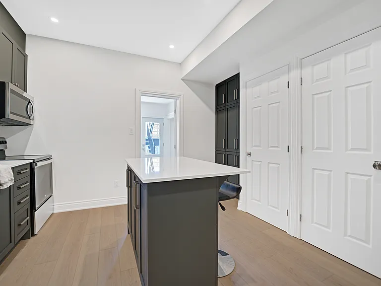 286 Arlington Ave — Photo 16