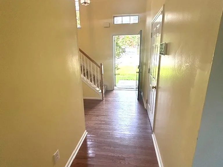 2709 Michelle Park — Photo 9