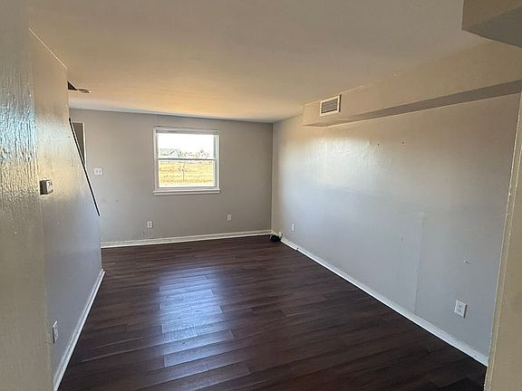3rd image of 1705 Lamb Ave #A