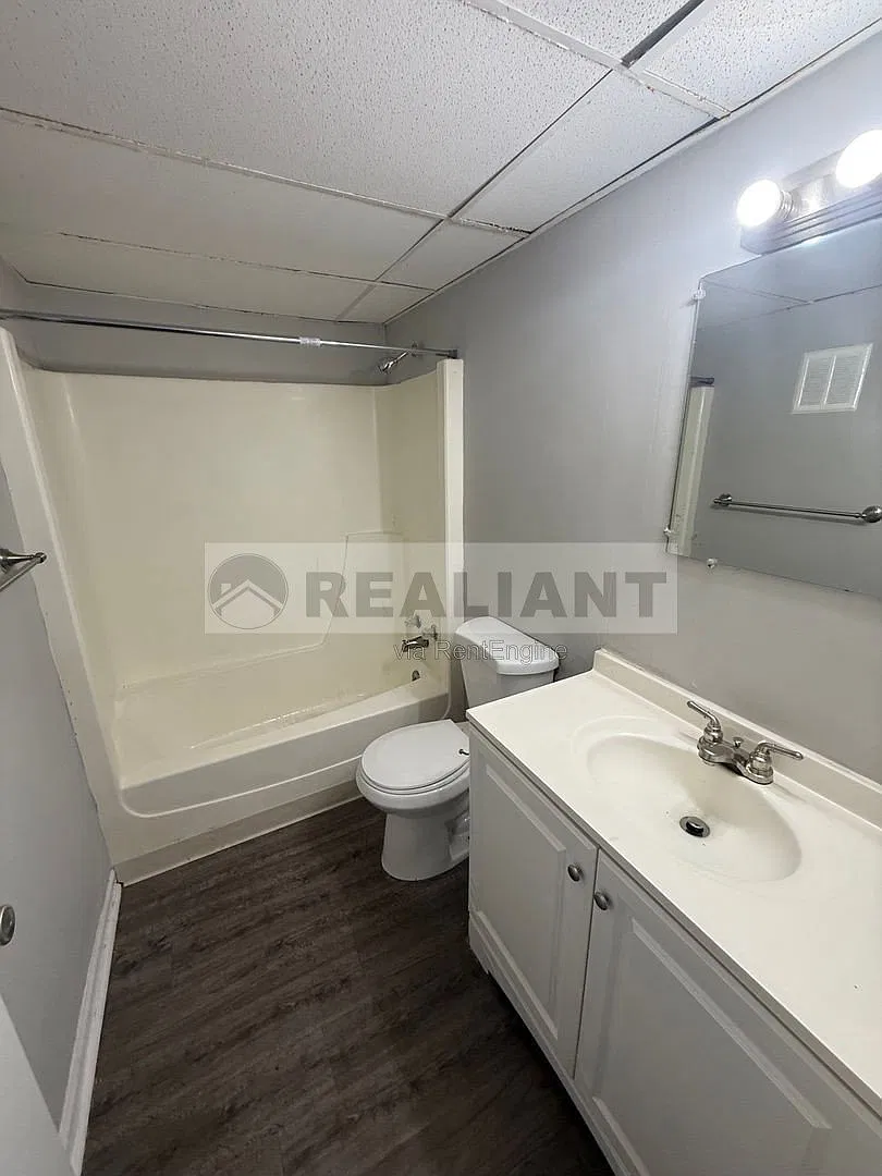 2 bed, 1.0 bath, 800 sqft, $925 — Photo 4