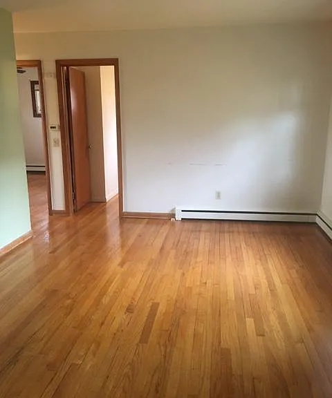 Clover Ln — Photo 2