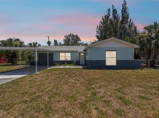 560 Florida Cir S, Apollo Beach, FL 33572
