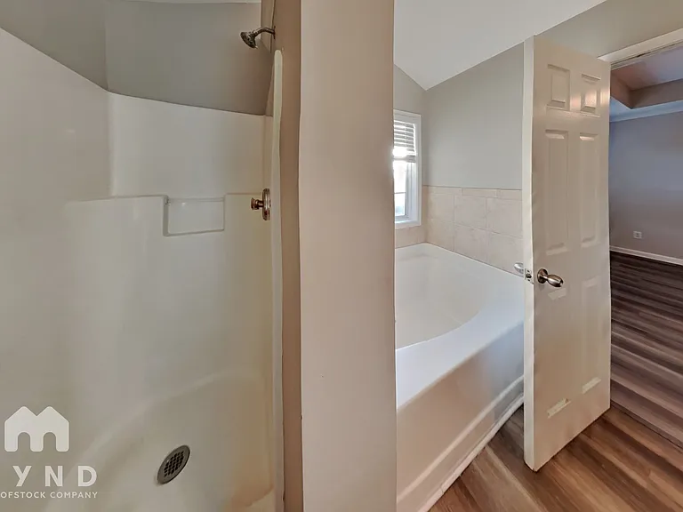 158 McArthur Dr — Photo 14