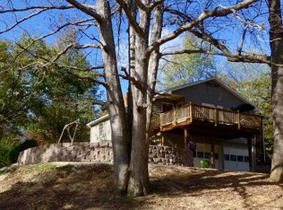 8827 N Beards Bluff Ln, Fair Grove, MO 65648