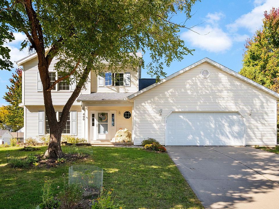 1st image of 400 Saint Andrews Ct