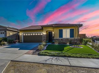 15537 Parry Peak Dr, Fontana, CA 92336