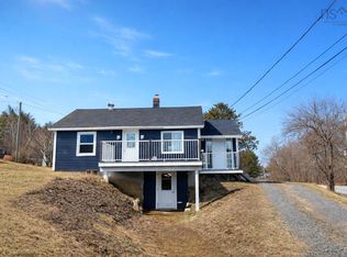 79 Shingle Mill Rd, Lunenburg, NS B0J 2E0
