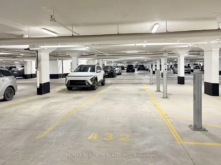 6 David Eyer Rd #Penthouse 915 — Photo 34