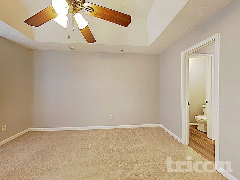 705 Claven Ct — Photo 7