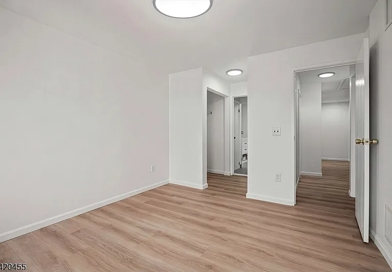 52 E Blackwell St #C — Photo 15