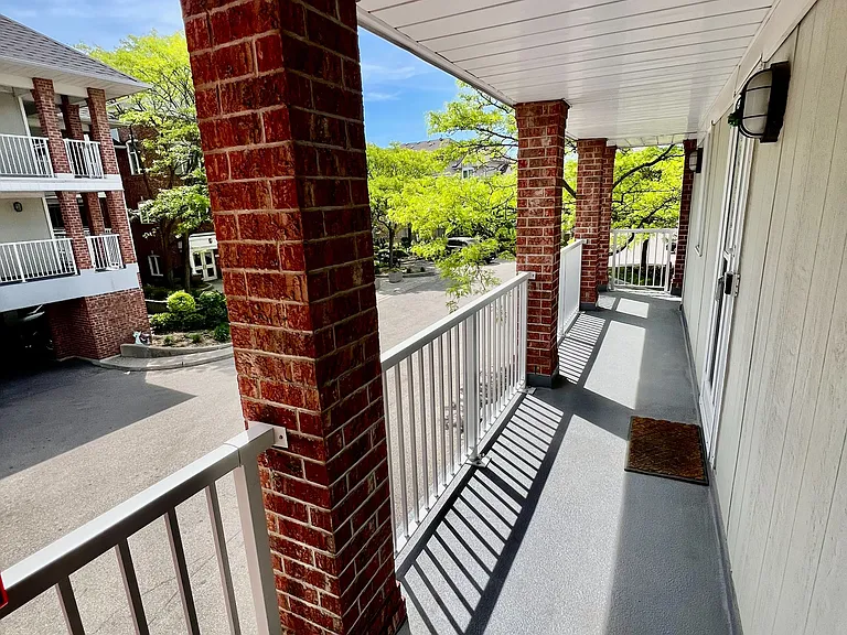 117 Bristol Rd E #45 — Photo 15