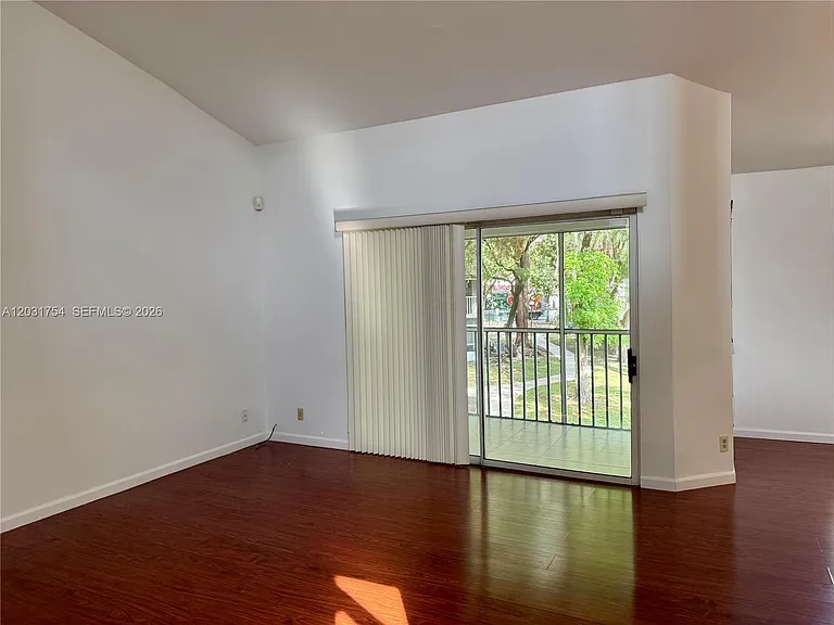 9435 SW 140th Ct #9435 — Photo 10