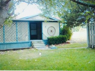 640 Mr Bob Dr, Midlothian, TX 76065