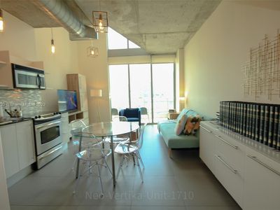 690 SW 1st Ct APT 1710, Miami, FL, 33130
