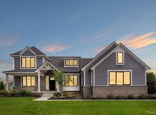 6142 Stonewood Dr, Clarkston, MI 48346