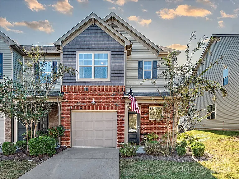 4023 Black Walnut Way — Photo 5