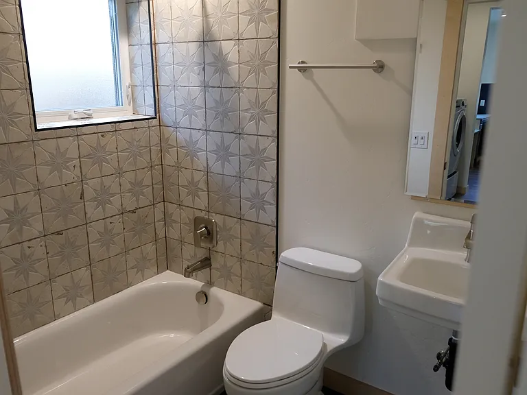 1029 W Pierpont Ave S #1 — Photo 15