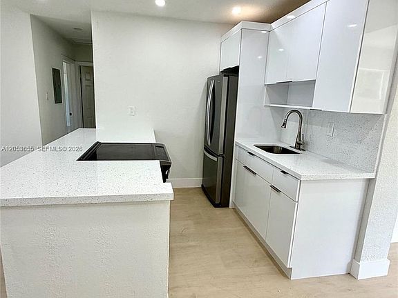 5th image of 4810 NW 11th Pl