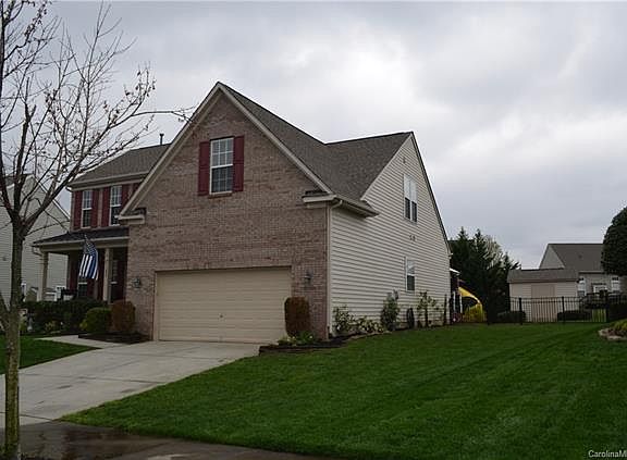 2nd image of 1055 Victoria Blake Ln #95
