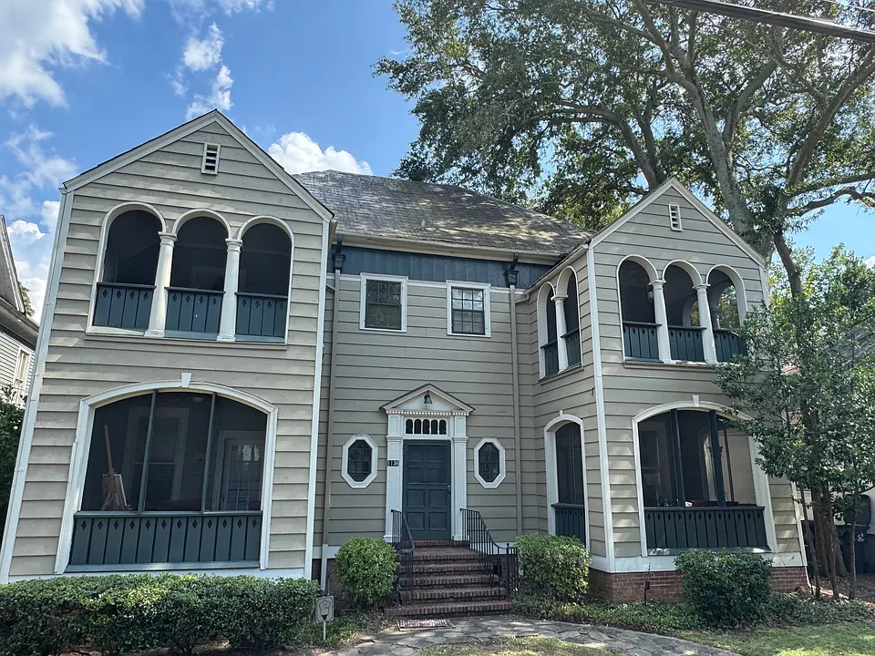 1136 Linden Ave #C