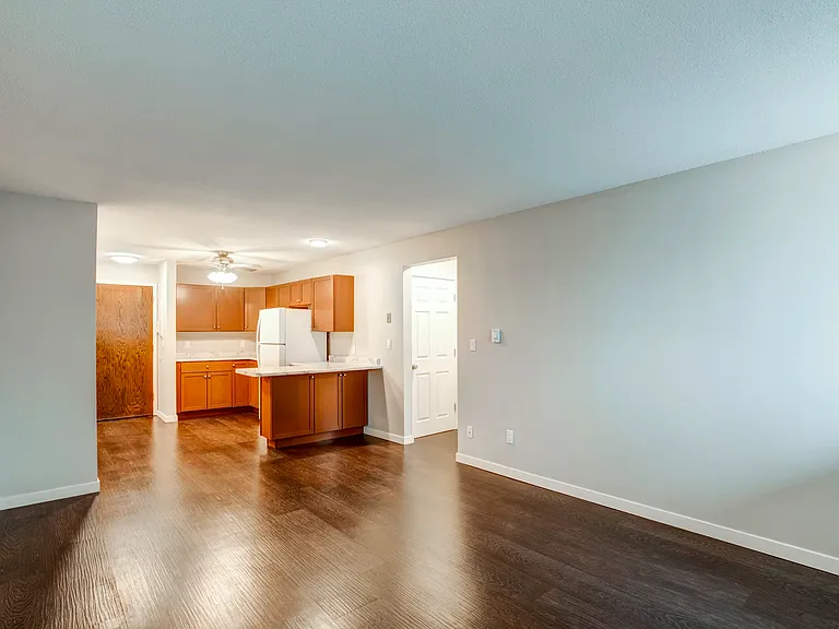 Edgerton Highlands Apartments — Photo 12