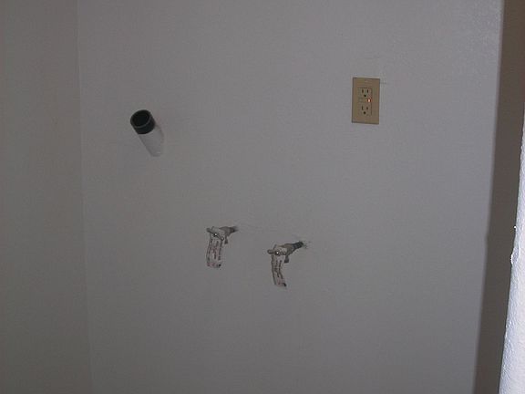 Inside Laundry Hook-ups