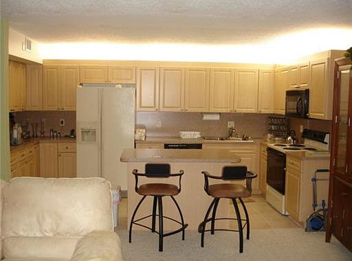 2nd image of 3738 Savoy Ln APT H1