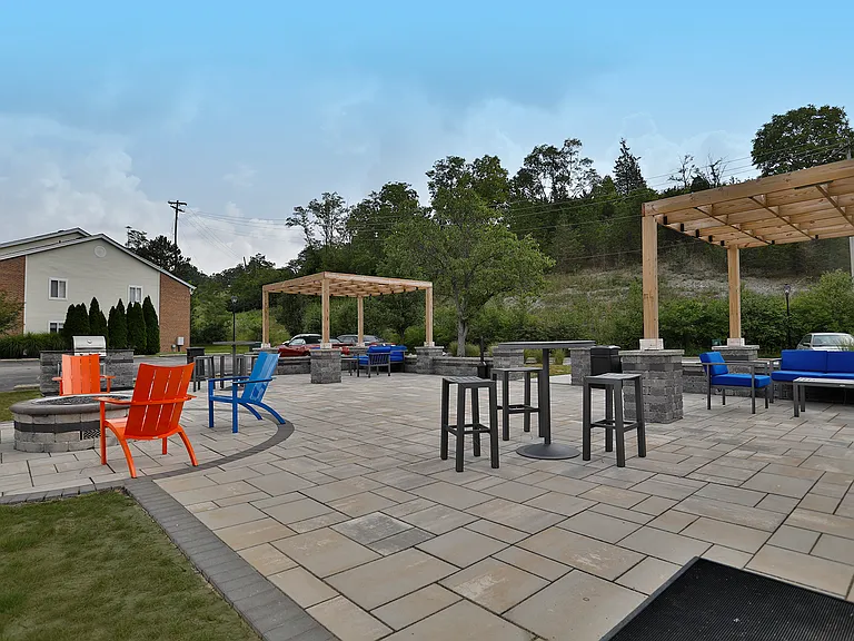 Fox Chase South — Photo 10