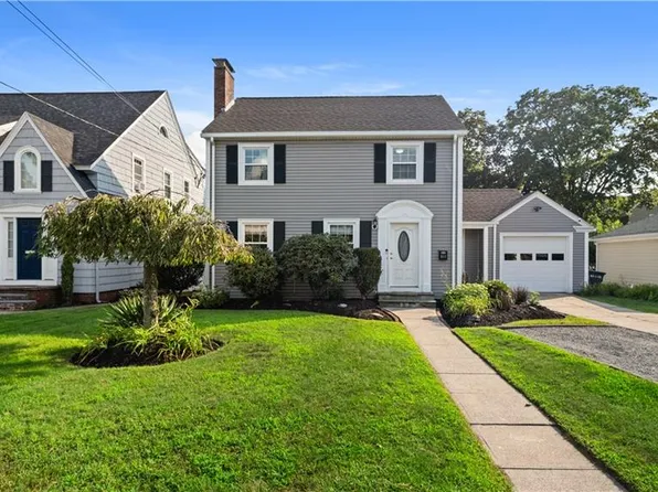 449 Pawtucket Ave, Rumford, RI 02916