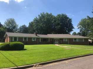 301 N Inglewood Ave, Russellville, AR 72801