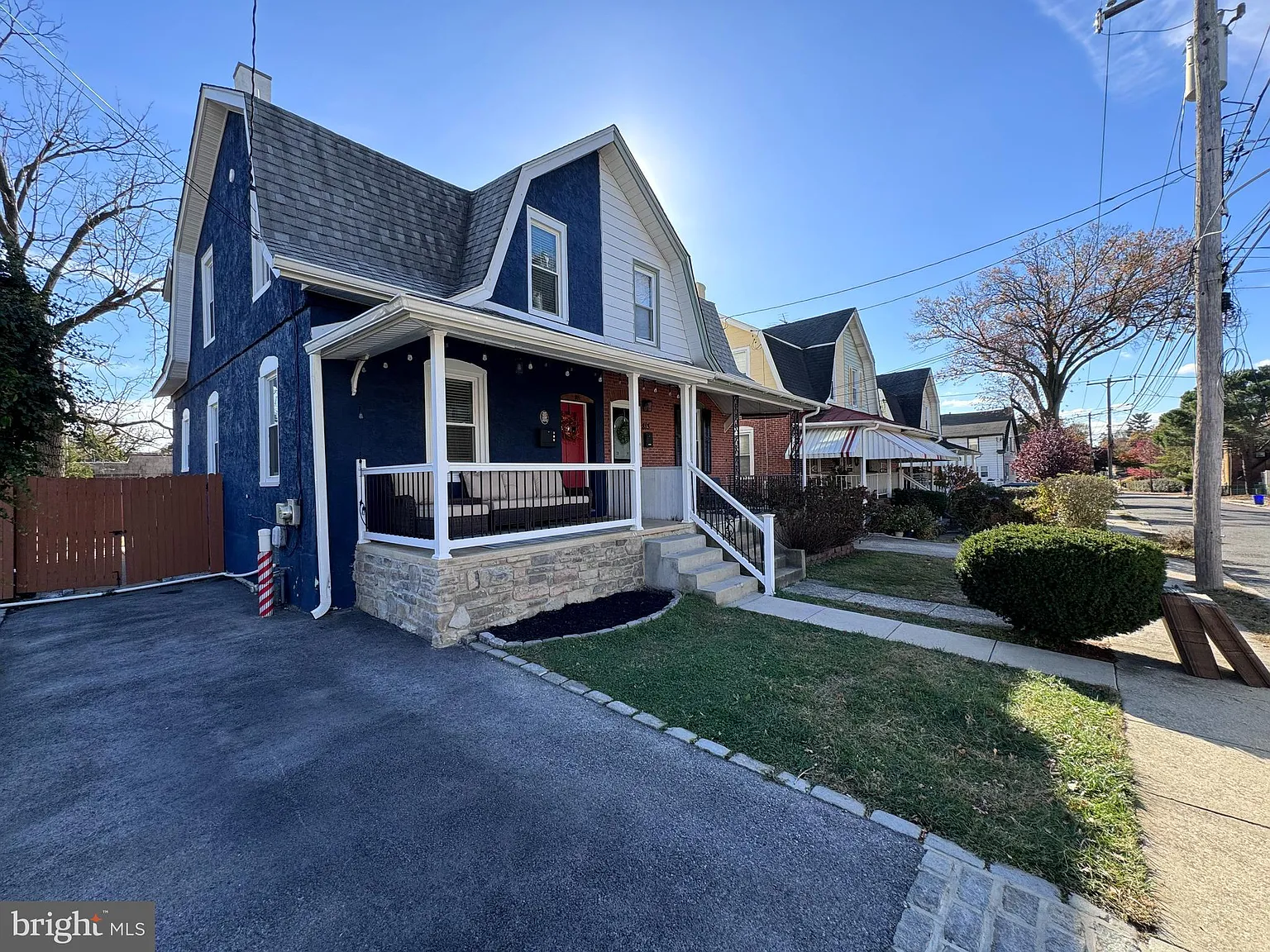 815 Aubrey Ave photo 1