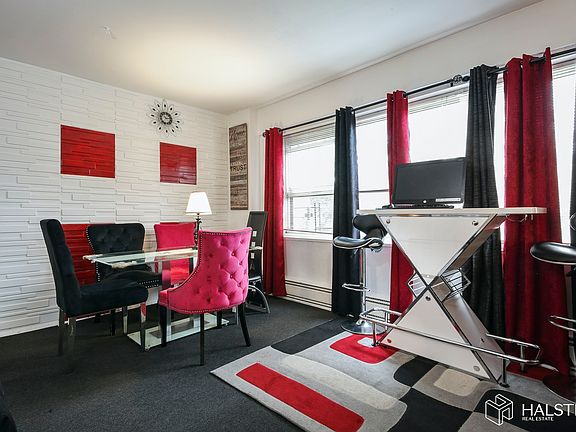 2nd image of 8 Fordham Hill Oval APT 5C