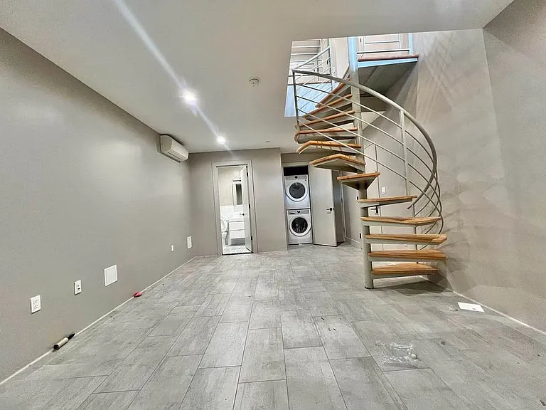 2807 Snyder Ave #1A — Photo 10