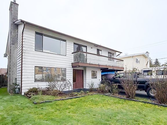 2nd image of 5716 48b Ave