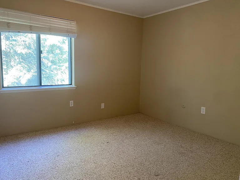 7 Village Rock Ln #5 — Photo 12