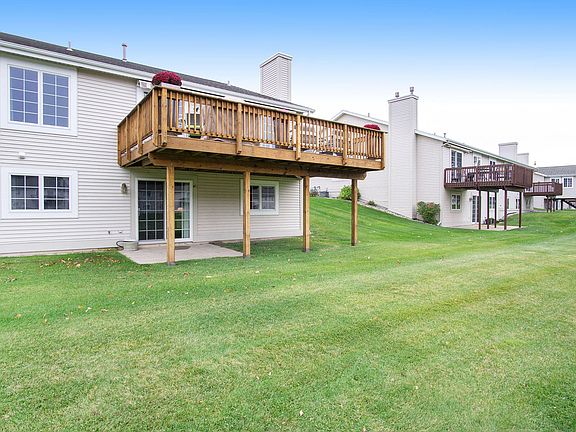 5th image of 3685 Fairway Dr #6